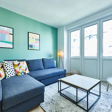 Apartament Be-3d - F3 Pour 1-4 Pers Au 3eme Etage Au Centre De Miluza