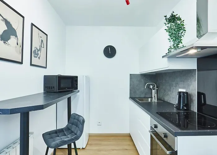 Be-3d - Joli 3 Pieces Equipe Pour 1-4 Pers Au 3eme Etage Au Centre De Apartment *